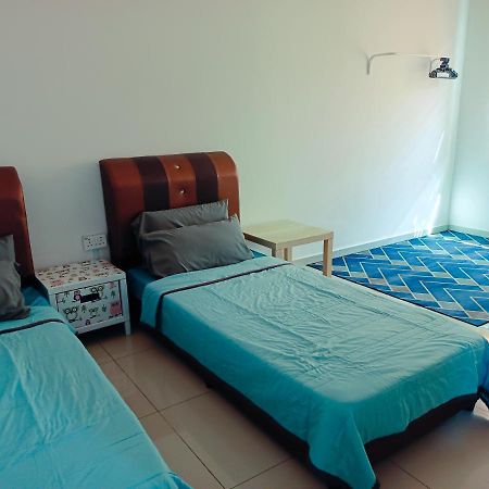 Homestay Dtepian Bayu Bandar Seri Impian Kluang Exterior photo