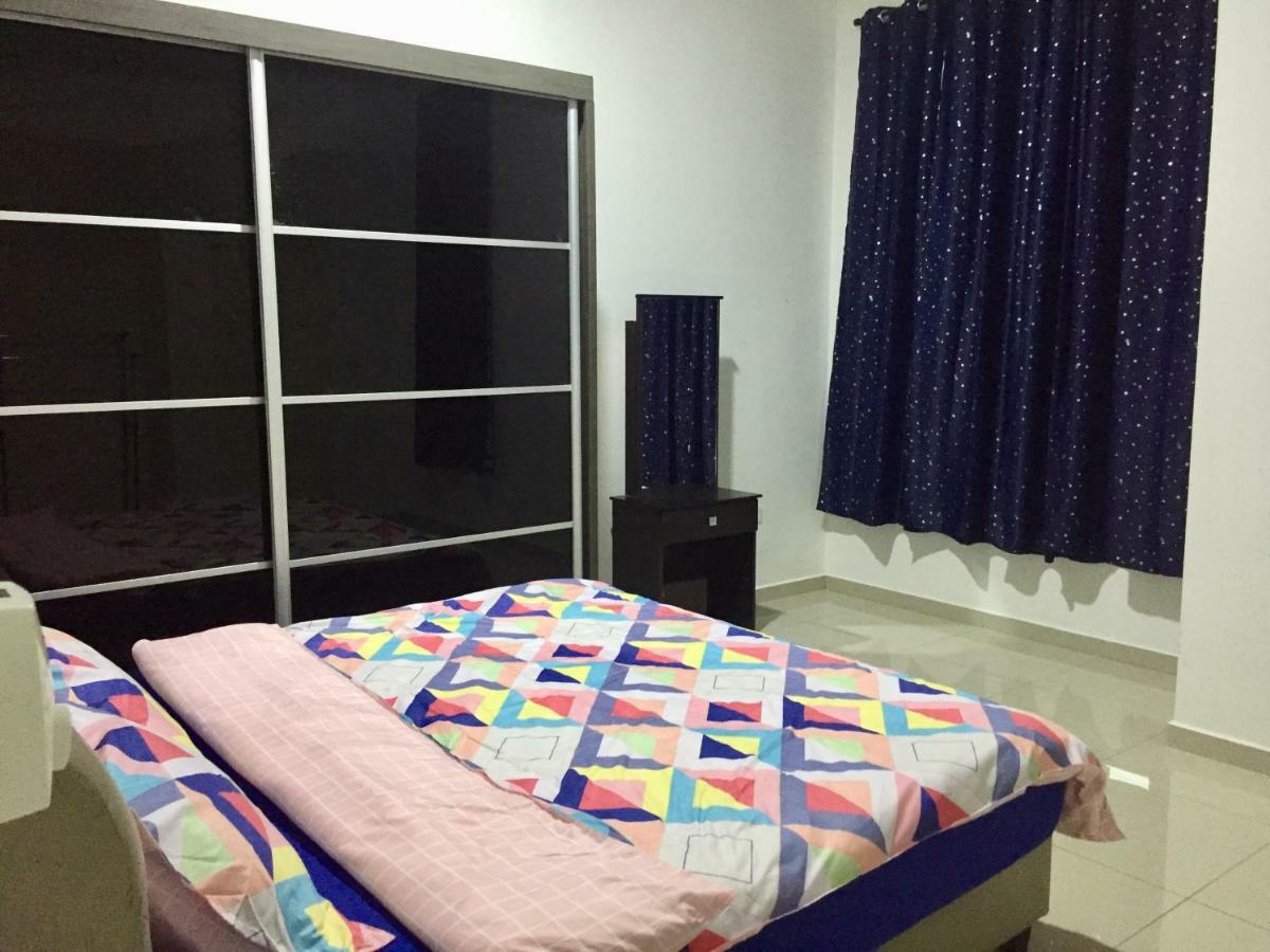 Homestay Dtepian Bayu Bandar Seri Impian Kluang Exterior photo
